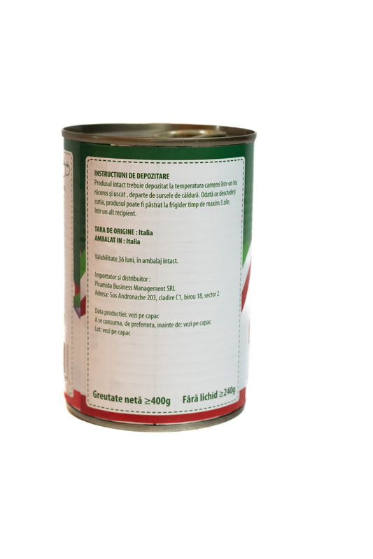 Piramida,cuburi de roșii