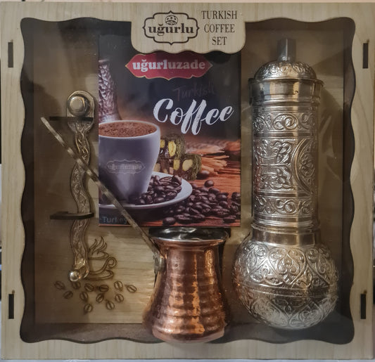 Set de cafea turcească (râșniță și ibric)
